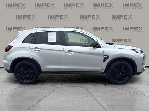 Alloy Silver Metallic 2025 Mitsubishi Outlander Sport 2.0 LE