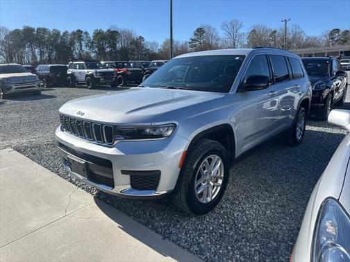 2023 Jeep Grand Cherokee L Laredo