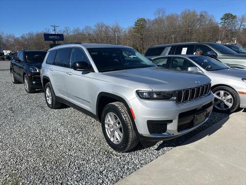 2023 Jeep Grand Cherokee L Laredo