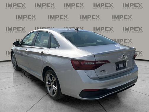 Pyrite Silver Metallic 2024 Volkswagen Jetta 1.5T SE