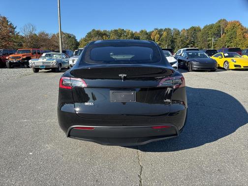2025 Tesla Model Y Long Range Dual Motor Rear-Wheel Drive