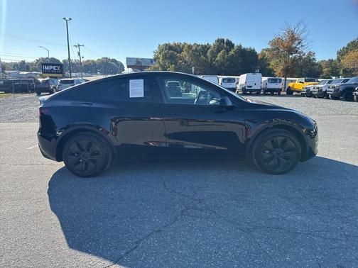 2025 Tesla Model Y Long Range Dual Motor Rear-Wheel Drive