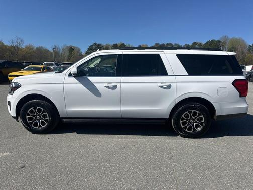OXFORD WHITE 2024 Ford Expedition Max XLT