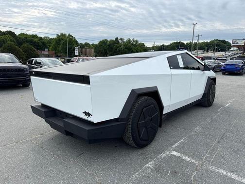 Stainless Steel 2024 Tesla Cybertruck Cyberbeast