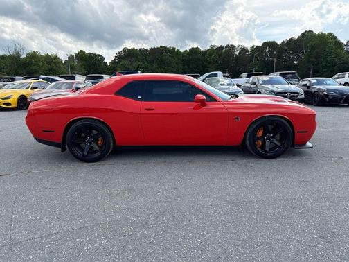 Go Mango 2018 Dodge Challenger SRT Hellcat