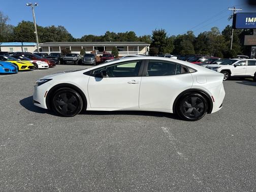 2024 Toyota Prius LE