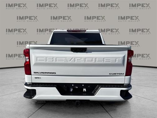 2023 Chevrolet Silverado 1500 Custom