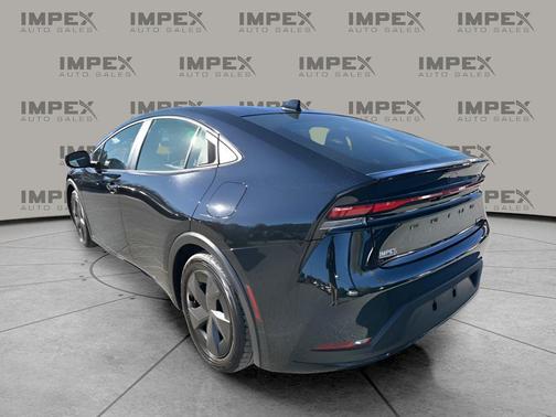 2024 Toyota Prius LE