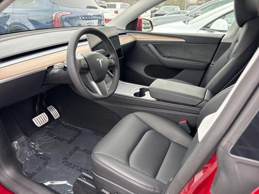 2024 Tesla Model Y Performance Dual Motor All-Wheel Drive