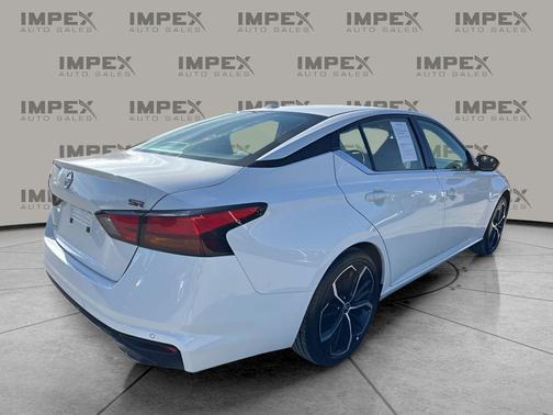 2025 Nissan Altima SR FWD