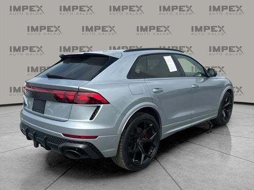 2025 Audi RS Q8 4.0T
