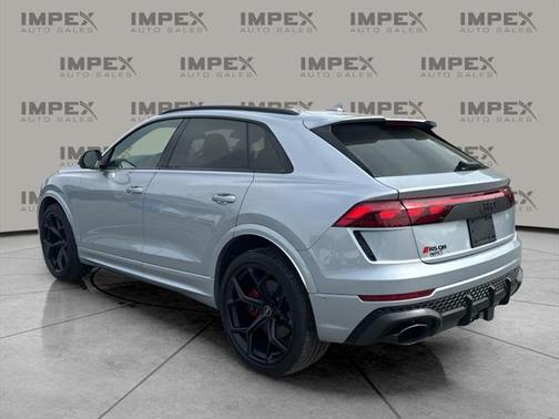 2025 Audi RS Q8 4.0T