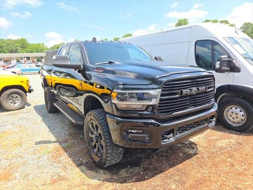 2020 RAM 2500 Big Horn Crew Cab 4X4 6'4' Box