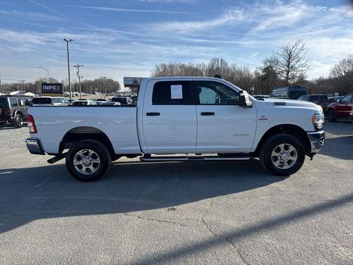 2023 RAM 2500 Big Horn Crew Cab 4x4 6'4' Box