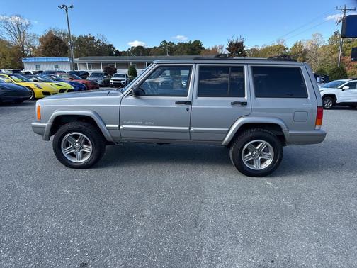 2000 Jeep Cherokee Classic 4WD