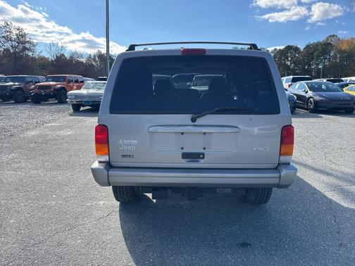 2000 Jeep Cherokee Classic 4WD