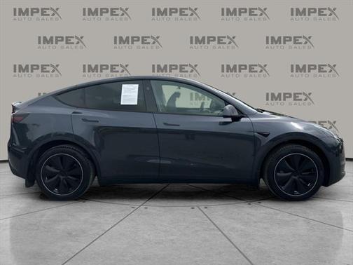 2024 Tesla Model Y Long Range Dual Motor All-Wheel Drive
