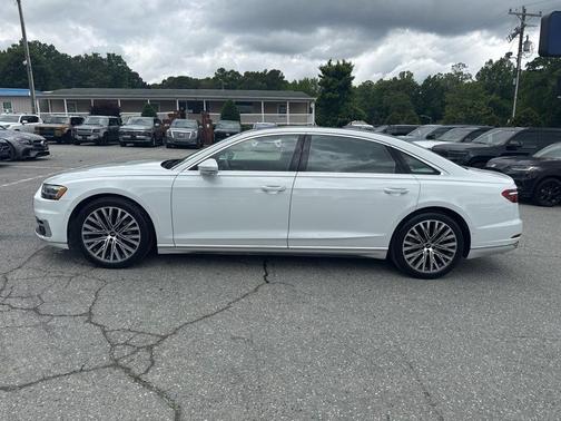 Glacier White Metallic 2021 Audi A8 L 55