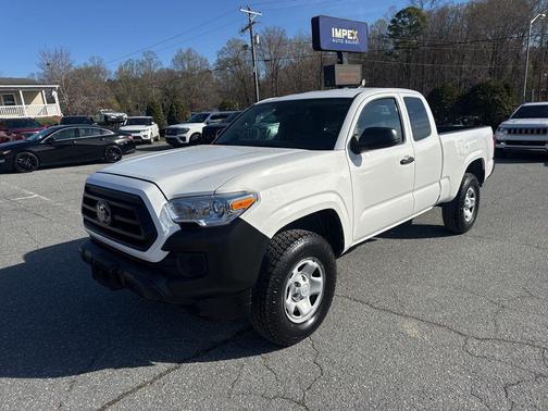 2022 Toyota Tacoma SR