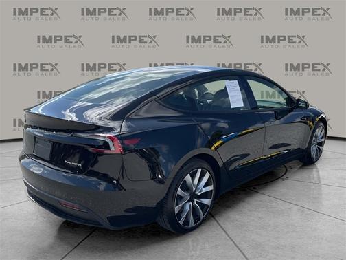 2025 Tesla Model 3 Long Range