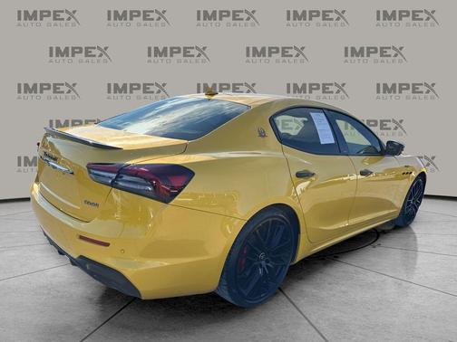 2021 Maserati Ghibli Trofeo