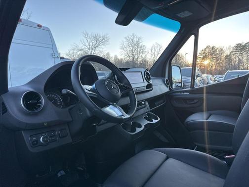 2024 Mercedes-Benz Sprinter 2500 High Roof