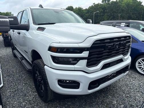 Bright White Clearcoat 2025 RAM 2500 Big Horn Crew Cab 4x4 6'4' Box