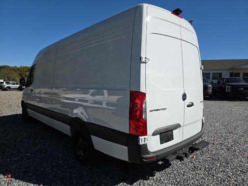 2025 Mercedes-Benz Sprinter 2500 High Roof