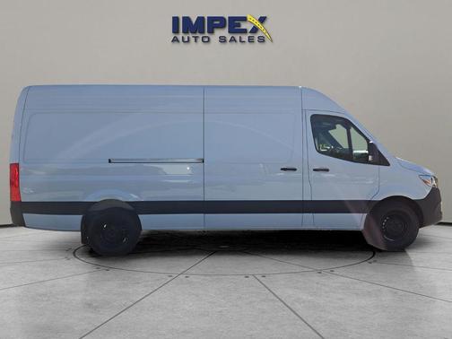 2025 Mercedes-Benz Sprinter 2500 High Roof