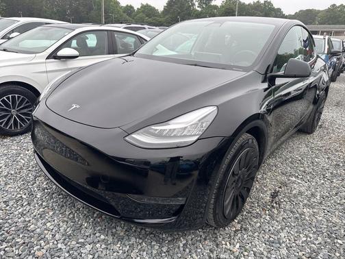 2022 Tesla Model Y Long Range Dual Motor All-Wheel Drive