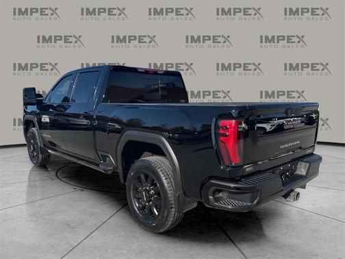 2024 GMC Sierra 2500 AT4