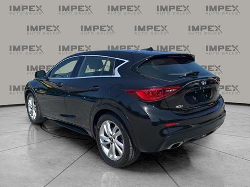2019 INFINITI QX30 PURE