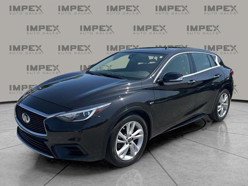 2019 INFINITI QX30 PURE