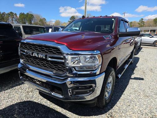 2019 RAM 2500 Tradesman Crew Cab 4x4 6'4' Box