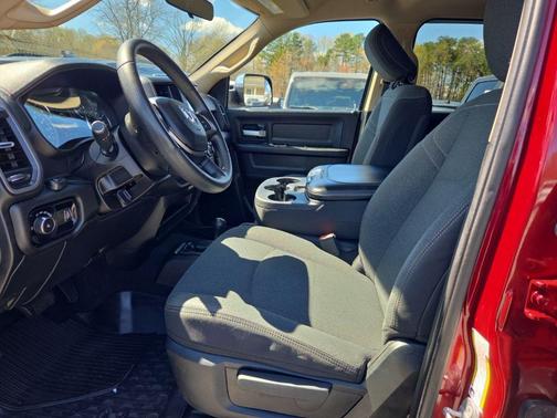 2019 RAM 2500 Tradesman Crew Cab 4x4 6'4' Box