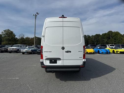 2025 Mercedes-Benz Sprinter 2500 High Roof