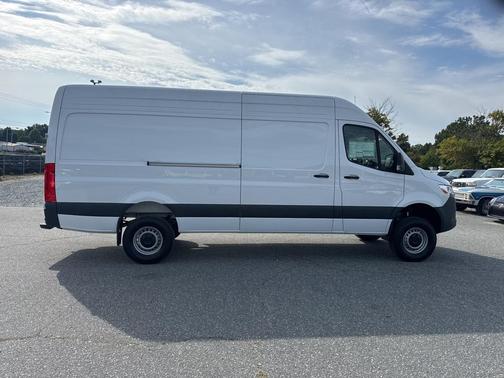 2025 Mercedes-Benz Sprinter 2500 High Roof