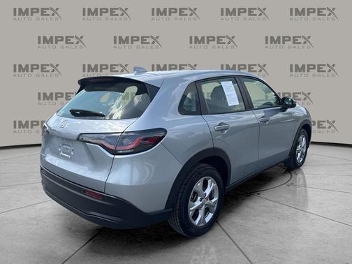 Lunar Silver Metallic 2023 Honda HR-V LX