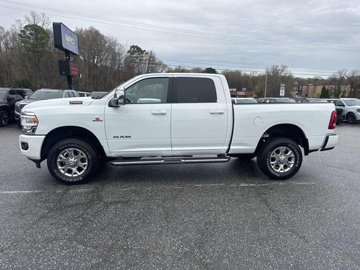 2024 RAM 2500 Laramie Crew Cab 4x4 6'4' Box