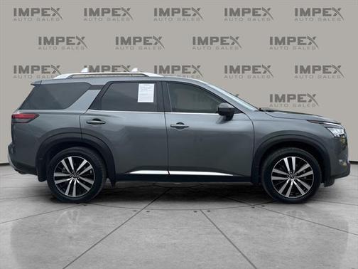 2023 Nissan Pathfinder Platinum 4WD