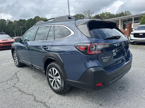 2023 Subaru Outback Base
