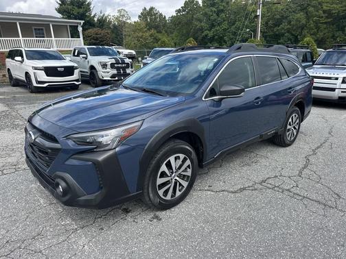 2023 Subaru Outback Base