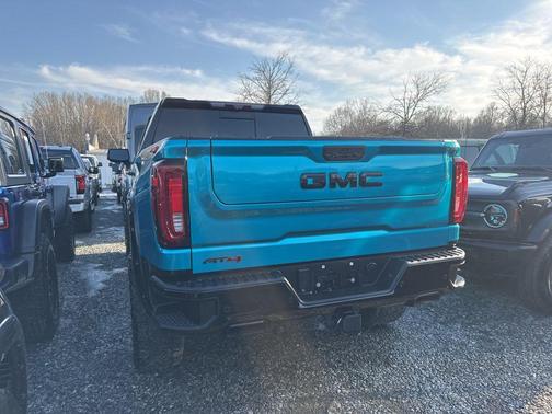 2021 GMC Sierra 1500 AT4