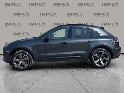 2023 Porsche Macan T
