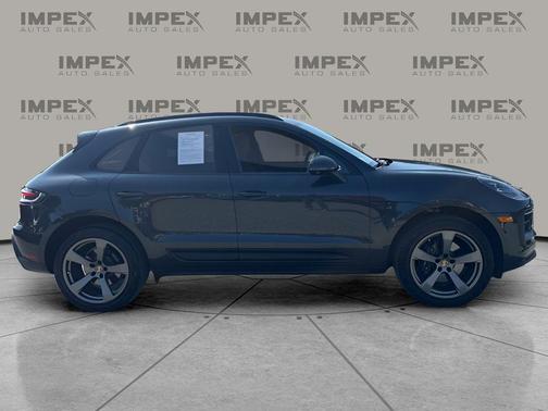 2023 Porsche Macan T