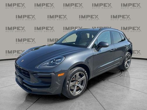 2023 Porsche Macan T