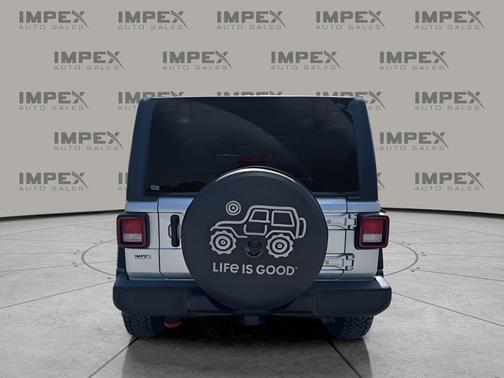 Silver Zynith Clearcoat 2022 Jeep Wrangler Sport S