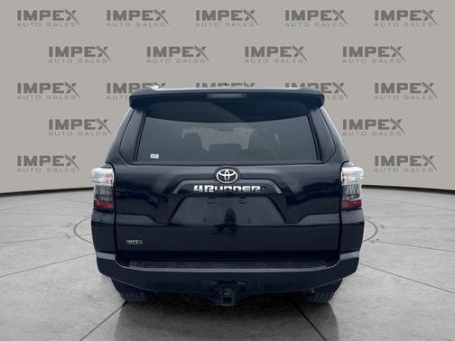 Midnight Black Metallic 2017 Toyota 4Runner SR5