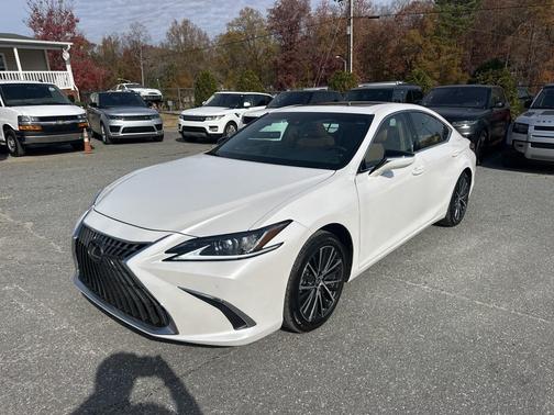2025 Lexus ES 350 Base