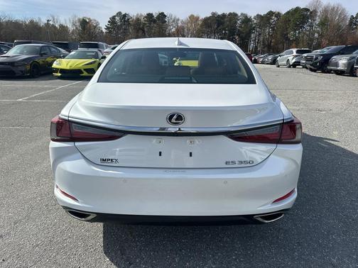 2025 Lexus ES 350 Base